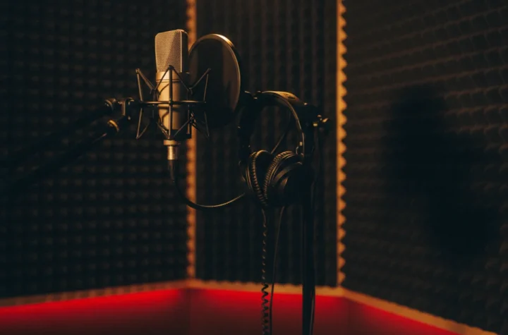 Gospel's Grip on R&B Vocal Technique