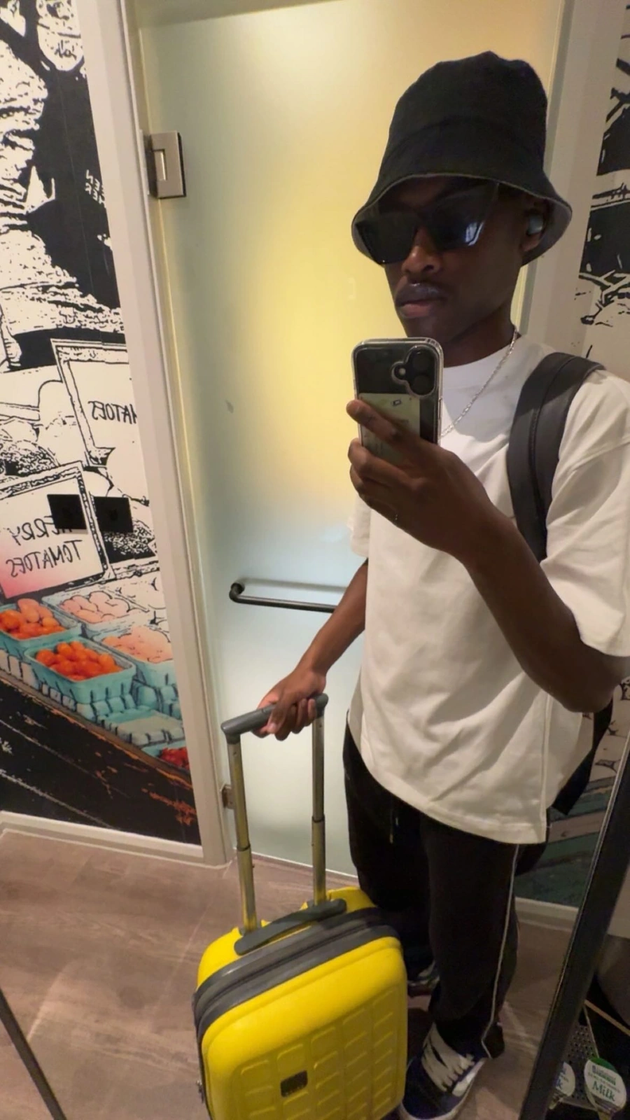 263GSD JD ON DECKS: The Line From Gauteng's Townships to a UK Booth