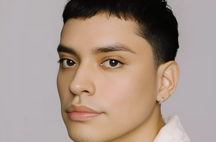 Ethan Campuzano Single HOT SHOWMAN Reunites Lil Tots Before a Hollywood Headline Set