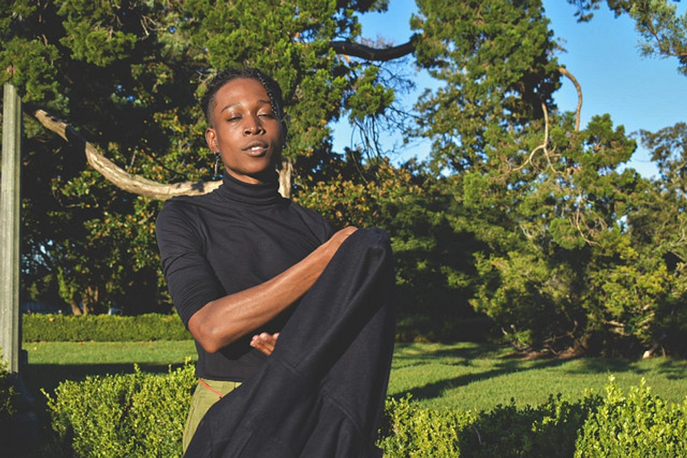 Why Vibe Check Still Matters: djinn. and the Lo-Fi Line From Neo-Soul to Alternative R&B